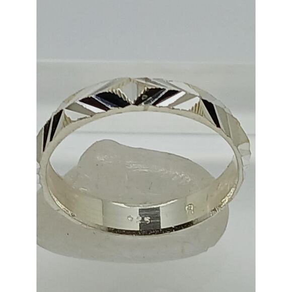 Vintage Ring Size 8.5 Sterling Silver 925 Geometric Design Band - Picture 1 of 4